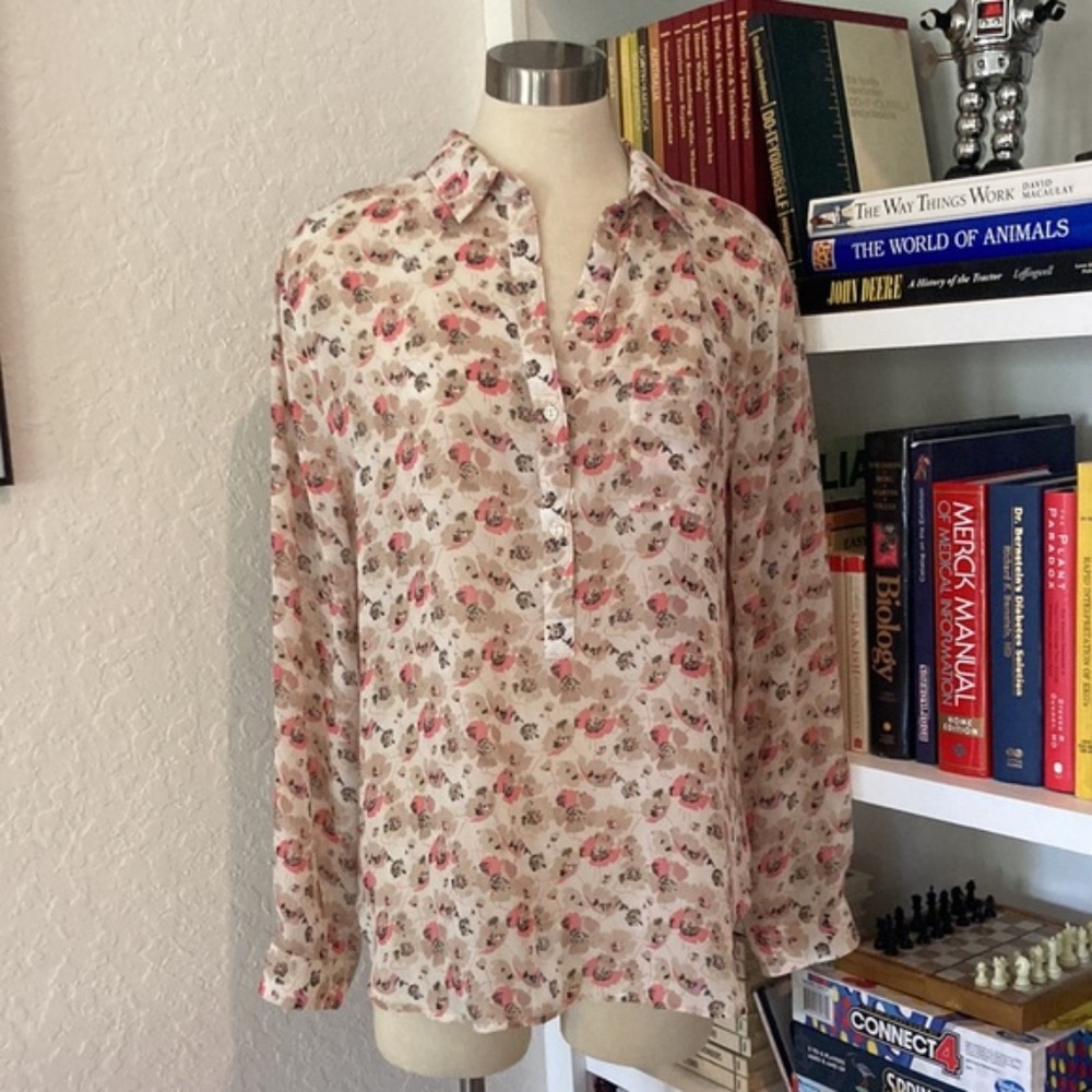 3 for $15🔥 Flower shirt top size L
